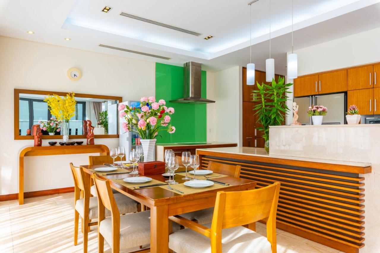 Emblem Sea 2 Bedroom Villas ダナン市 エクステリア 写真