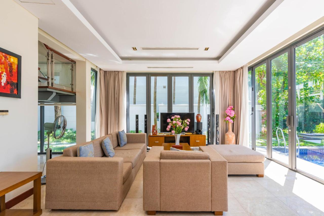 Emblem Sea 2 Bedroom Villas ダナン市 エクステリア 写真